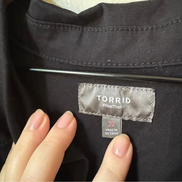 Torrid | 8 Inch Light Weight Twill Jumper Utility Romper - Picture 4 of 7